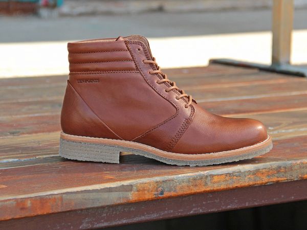 60047 Astrid Laced boots  cognac 